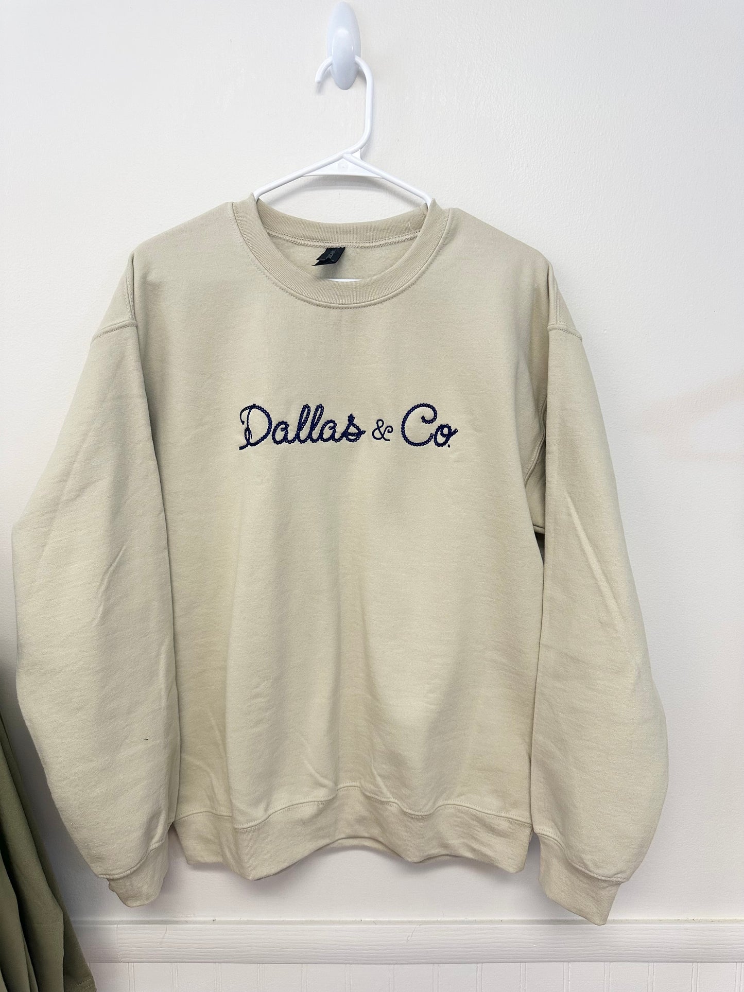 Dallas & Co. Sweatshirt Chain Stitch / Sand