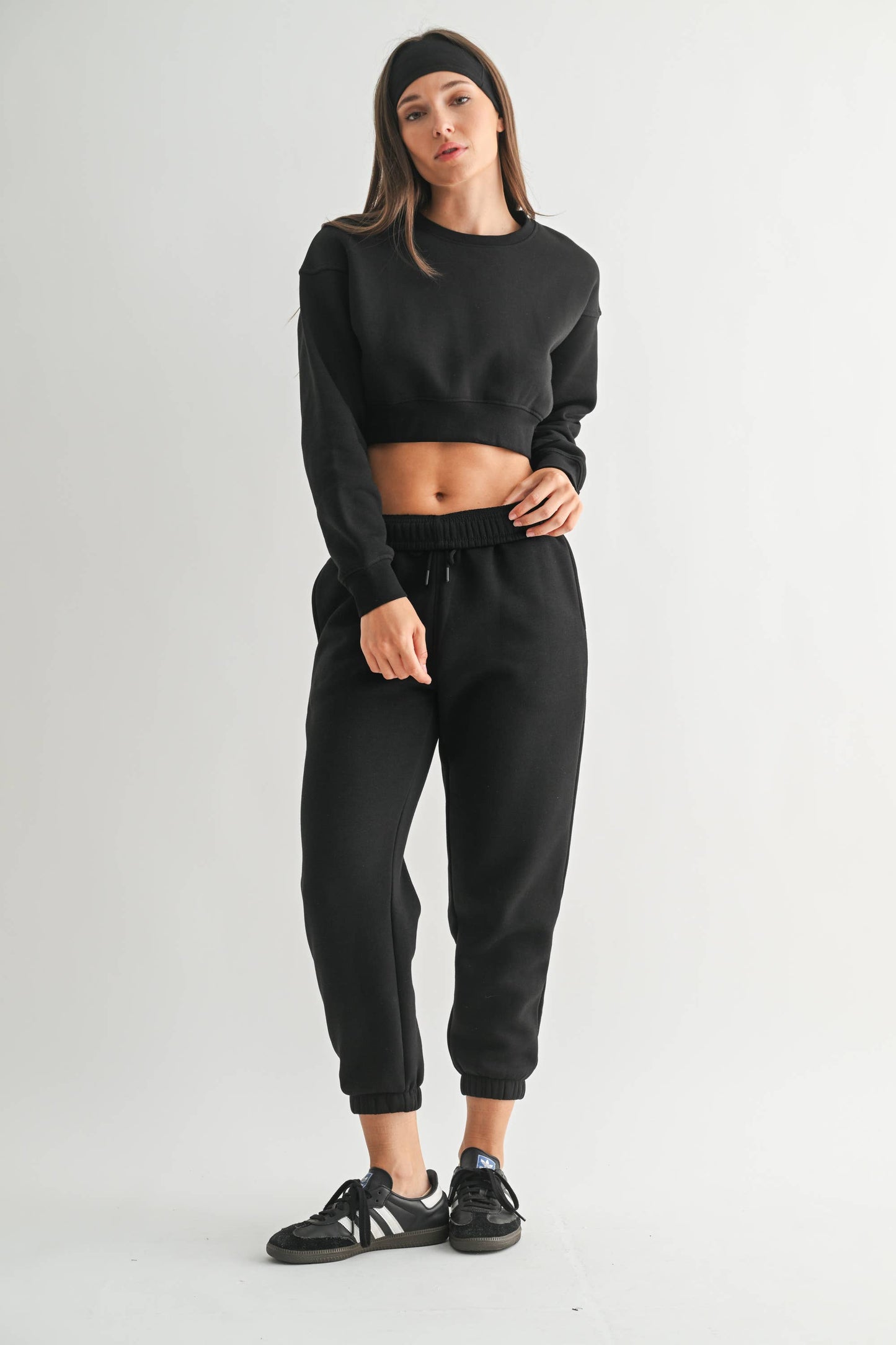 Cropped Fleece Sweatshirt: BLACK